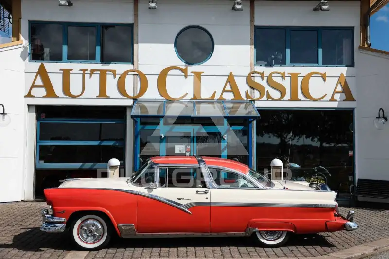 1956 Ford Fairlane