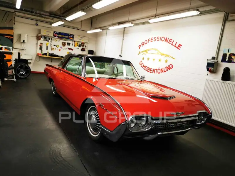 1962 Ford Thunderbird