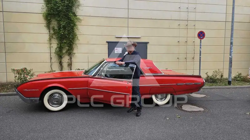 1962 Ford Thunderbird