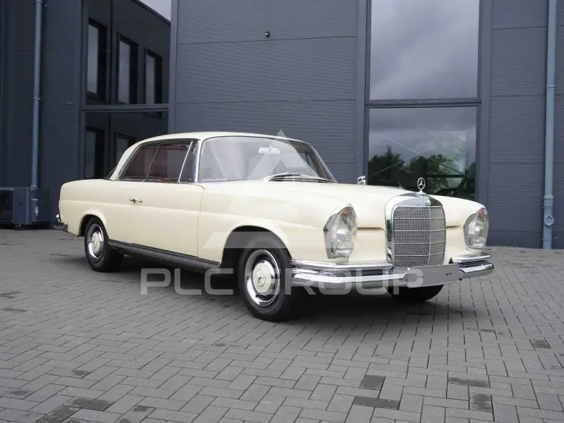 1963 Mercedes Benz 220