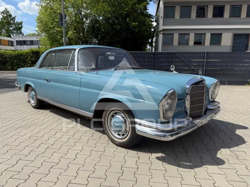1963 Mercedes Benz 220