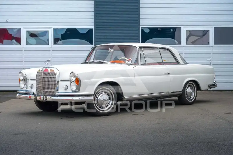 1963 Mercedes Benz 220