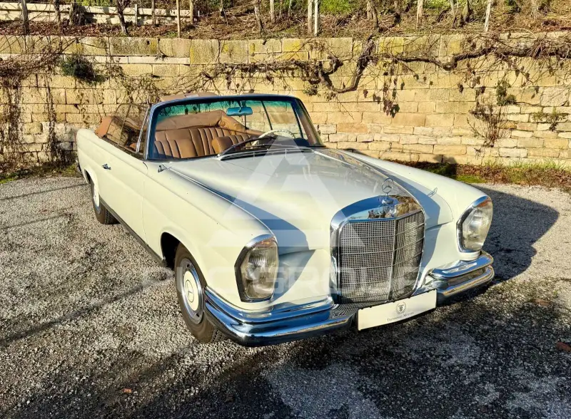 1964 Mercedes Benz 220