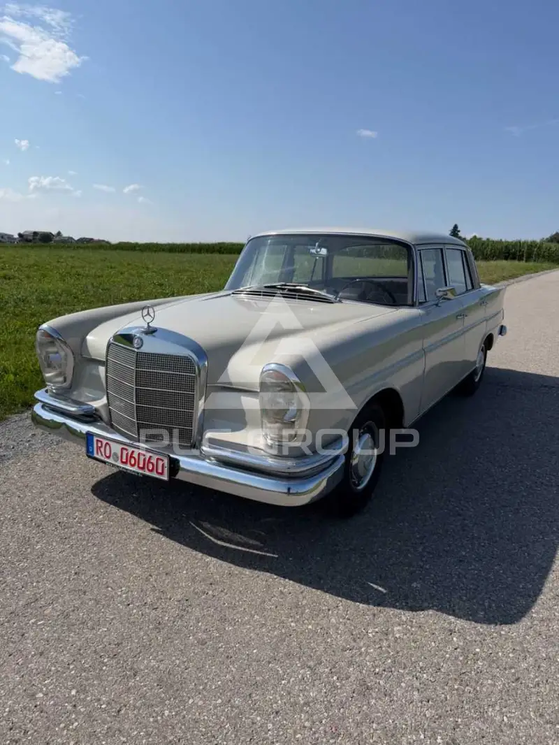 1964 Mercedes Benz 220