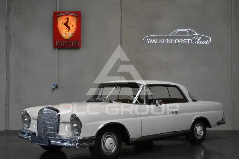 1966 Mercedes Benz 250