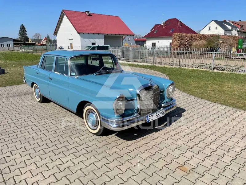 1967 Mercedes Benz 230