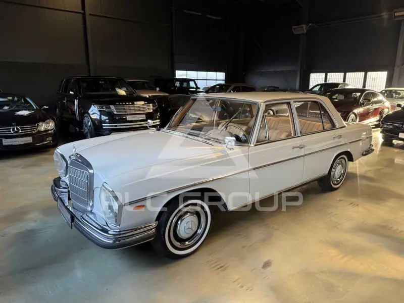 1967 Mercedes Benz 250