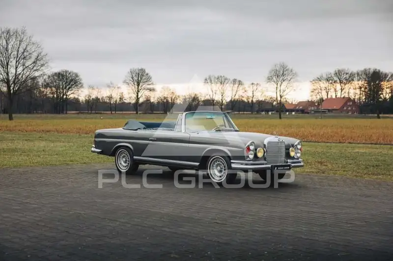 1967 Mercedes Benz 250