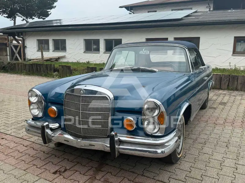 1967 Mercedes Benz 250