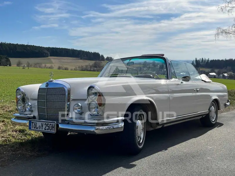 1967 Mercedes Benz SL-Class