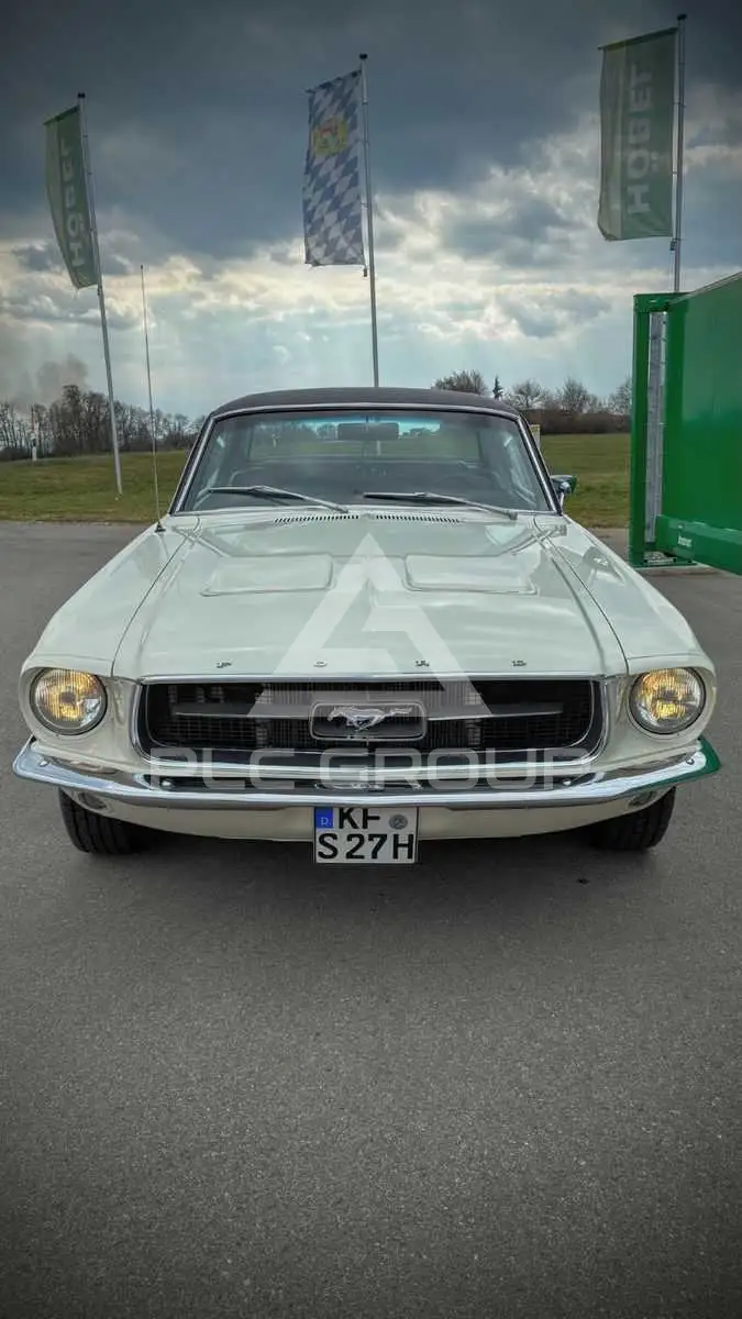 1967 Ford MUSTANG
