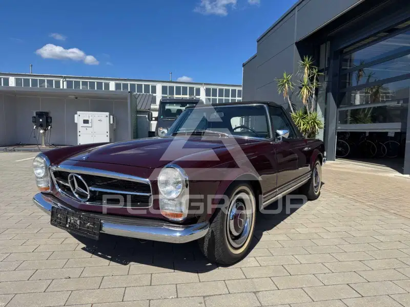 1968 Mercedes Benz 250