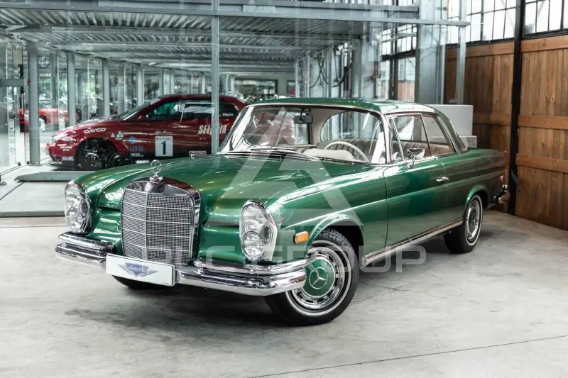 1968 Mercedes Benz 280