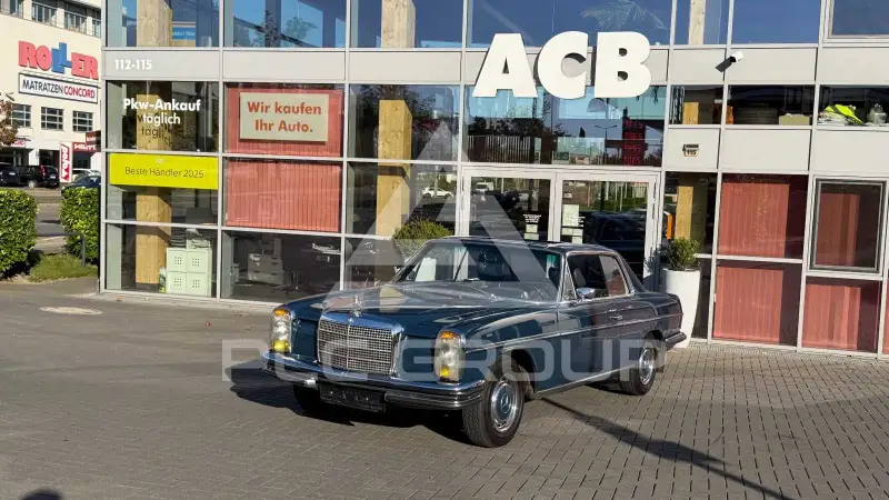 1969 Mercedes Benz 250