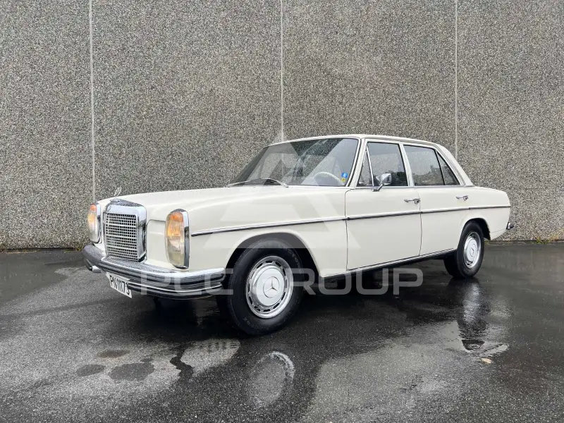1969 Mercedes Benz 230