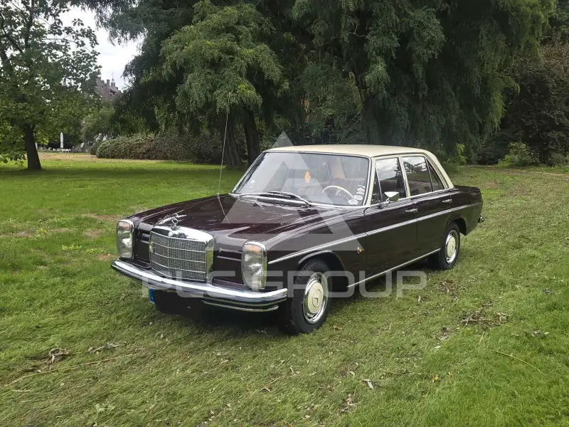 1969 Mercedes Benz 220