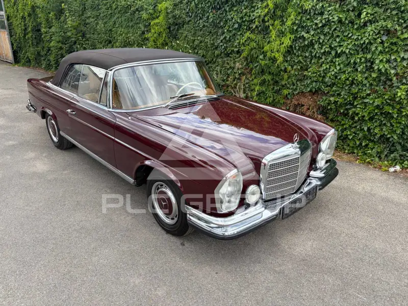 1969 Mercedes Benz 280