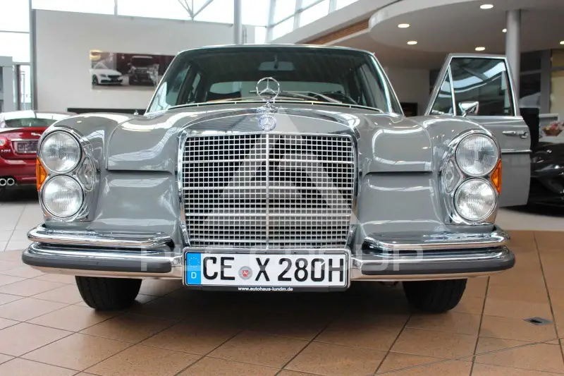 1969 Mercedes Benz 280
