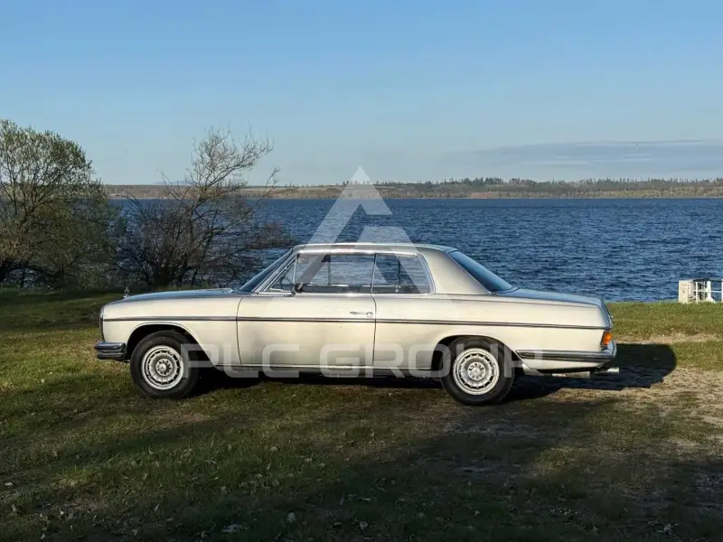 1970 Mercedes Benz 250