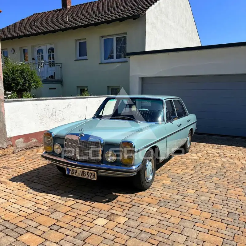 1970 Mercedes Benz 220