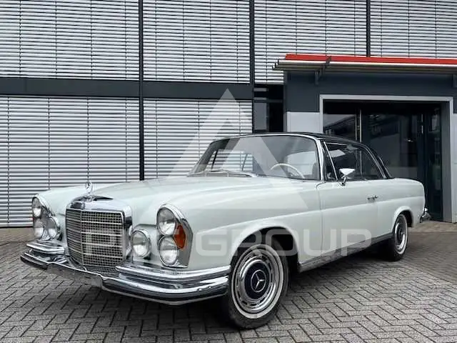 1970 Mercedes Benz 280