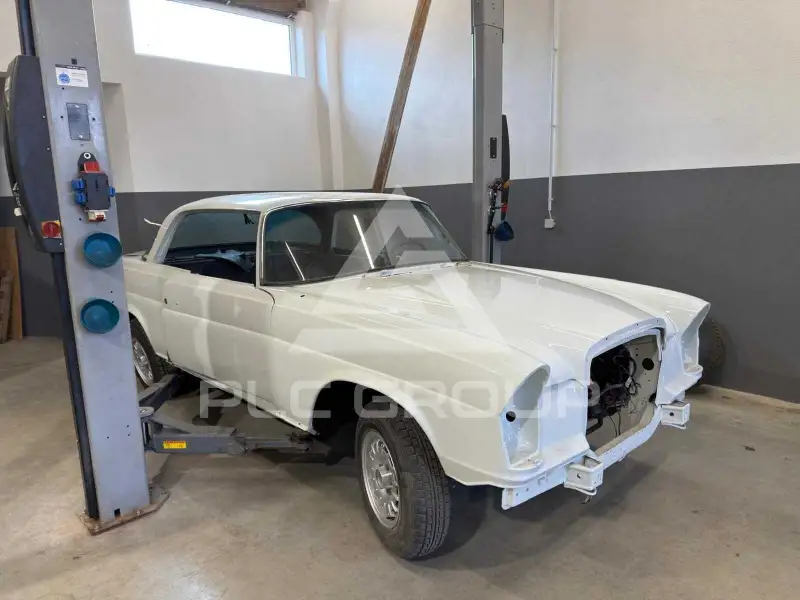 1970 Mercedes Benz 280