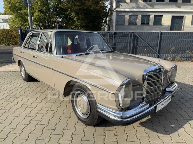 1970 Mercedes Benz 280