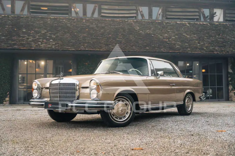 1970 Mercedes Benz 280
