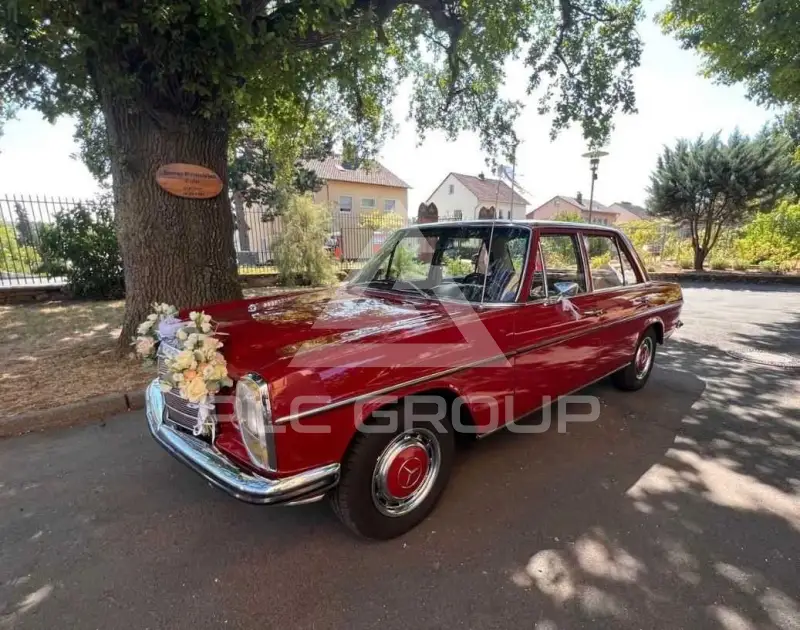 1971 Mercedes Benz 220