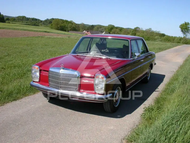 1971 Mercedes Benz 220