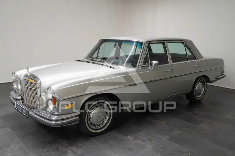 1971 Mercedes Benz 280