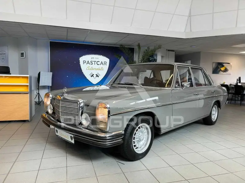 1971 Mercedes Benz E 220