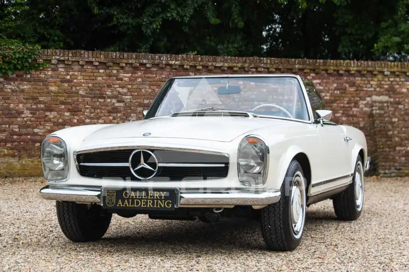 1971 Mercedes Benz SL 280