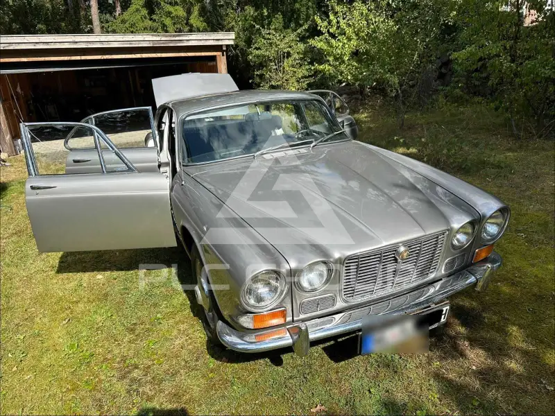1972 Jaguar XJ