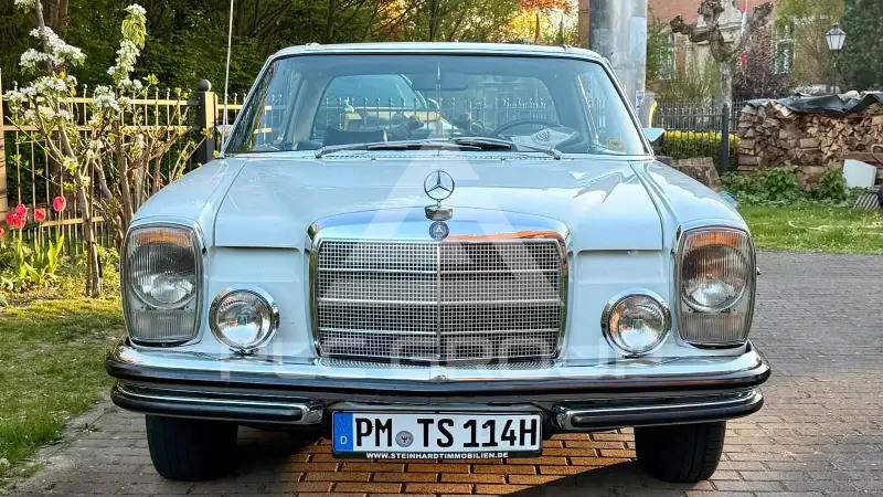 1972 Mercedes Benz 250