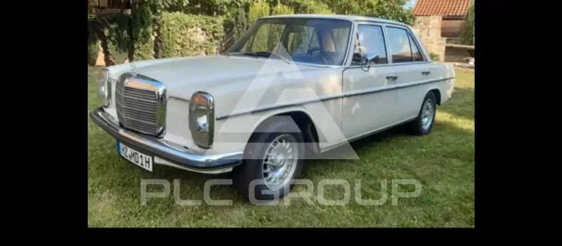1972 Mercedes Benz 200
