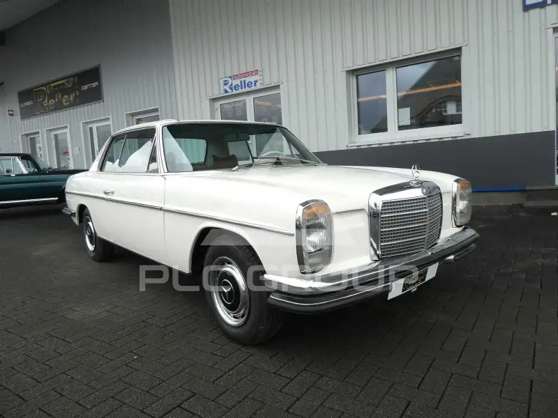 1972 Mercedes Benz 220