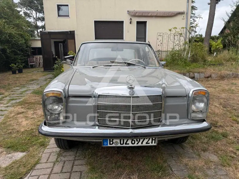 1972 Mercedes Benz 220