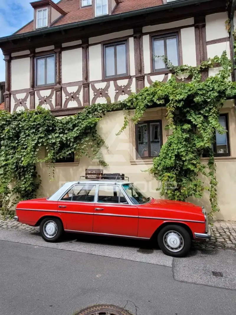 1972 Mercedes Benz 220