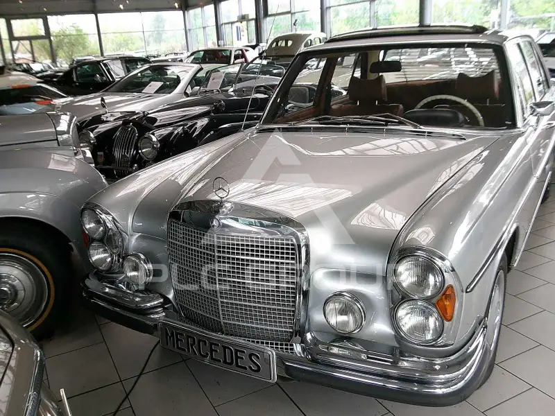 1972 Mercedes Benz 280