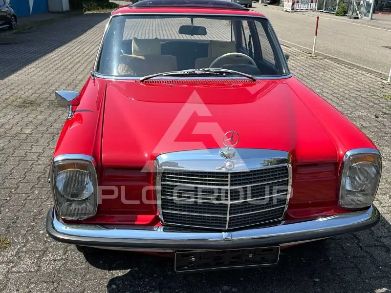 1973 Mercedes Benz 200
