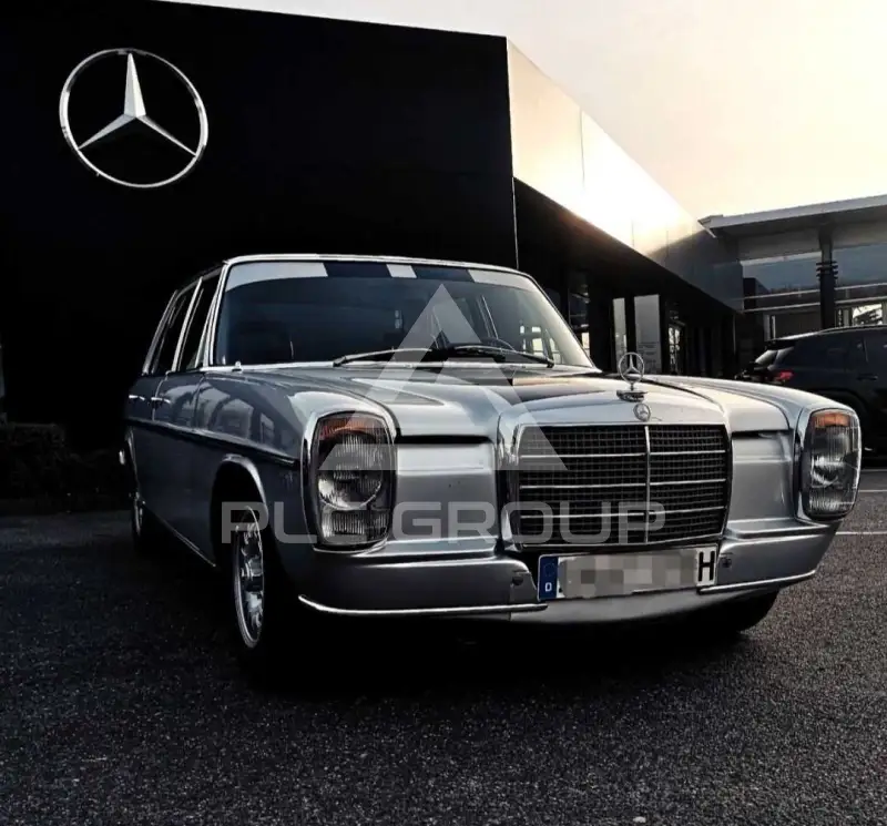 1973 Mercedes Benz 230