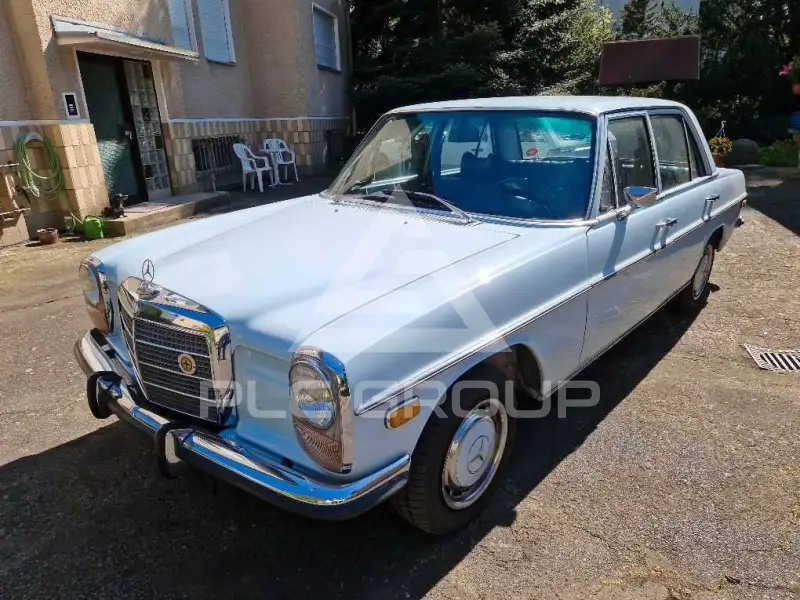 1973 Mercedes Benz 220