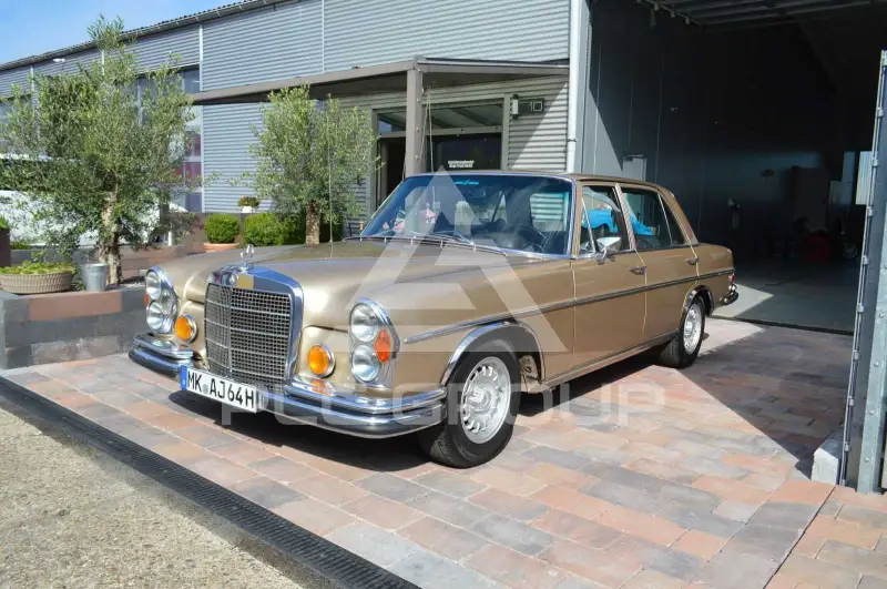 1973 Mercedes Benz 280