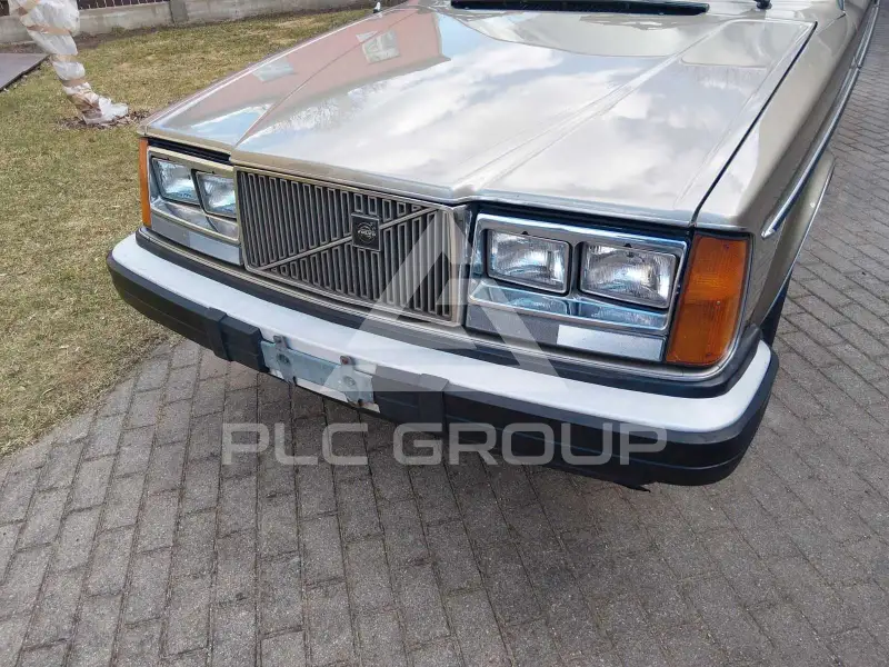 1976 Volvo 260