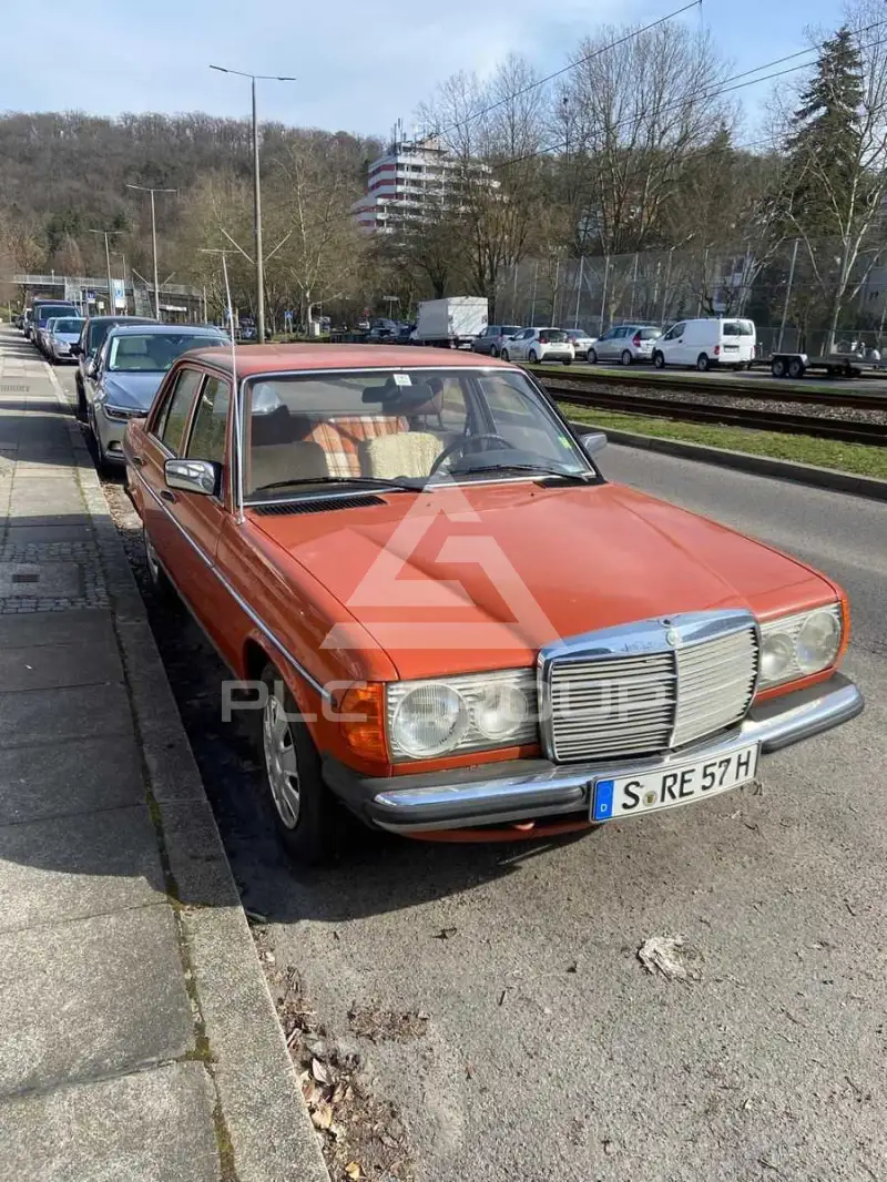 1977 Mercedes Benz 200