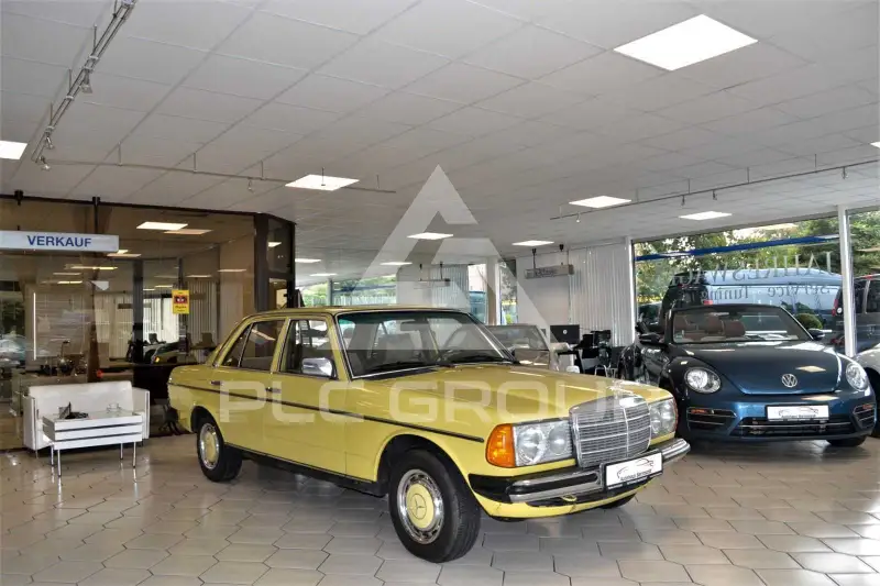 1977 Mercedes Benz 230