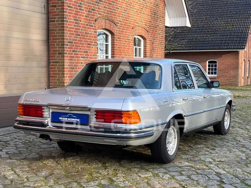 1977 Mercedes Benz 280