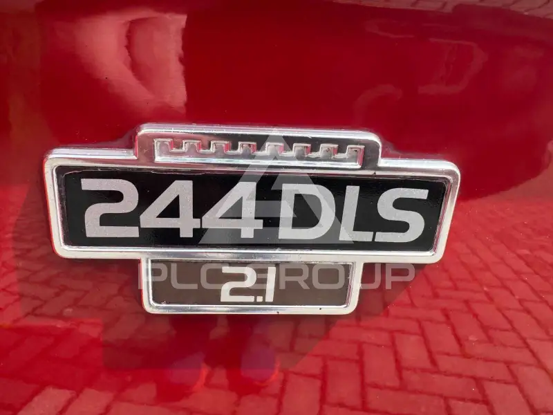 1977 Volvo 244
