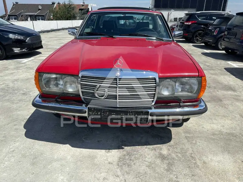 1978 Mercedes Benz 230